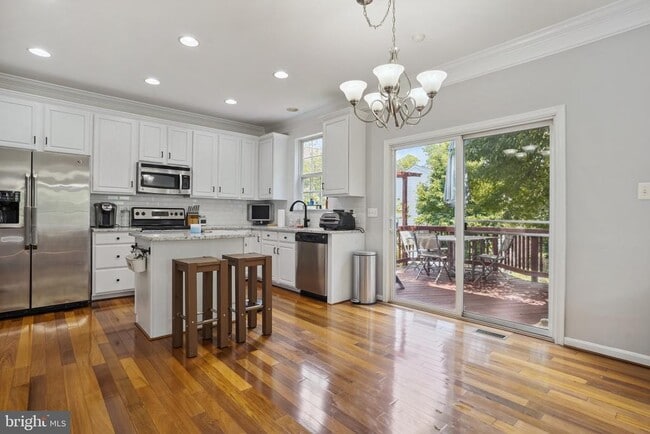 Photo - 4957 Breeze Way