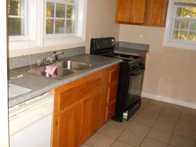 Building Photo - Great Newly Renovated Home