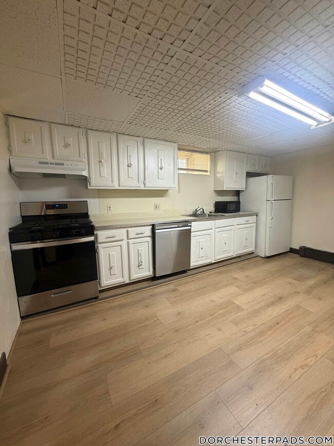 393 Adams St Unidad BSMT