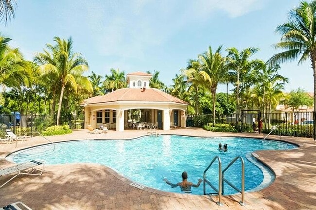 Photo - 2757 S Evergreen Cir