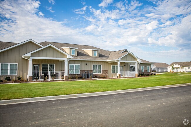 Building Photo - Monarch At Godley Station Rental