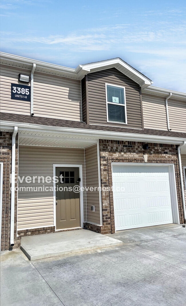 Building Photo - 3385 Polly Dr Rental
