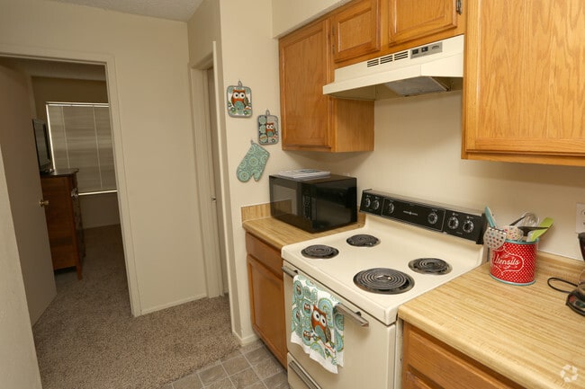 B - 2 habitaciones, 2 baños - Quail Creek Apartments