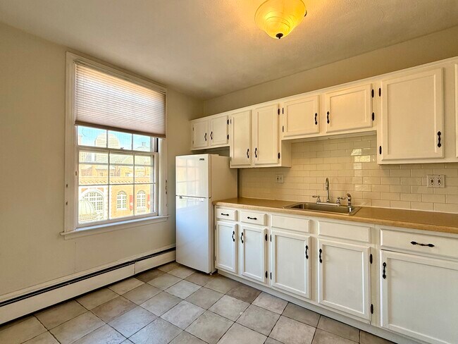 Photo - 550 Tremont St Unit 3