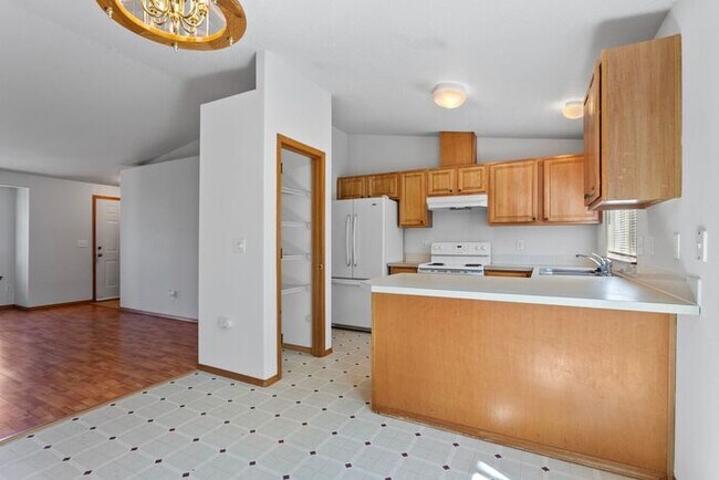 Secluded 3 bedroom 2 bath home close to Wo... - Secluded 3 bedroom 2 bath home close to Wo...