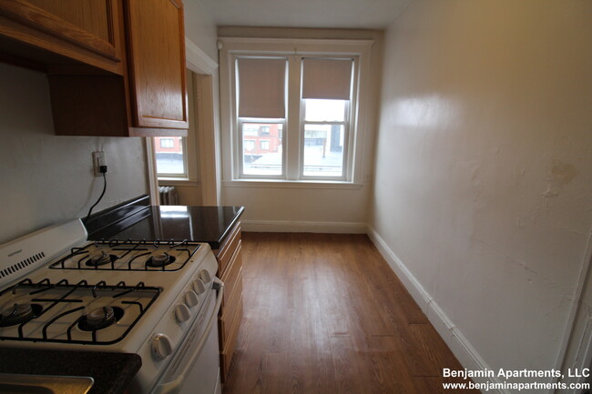 Photo - 109 Brainerd Rd Unidad 0018