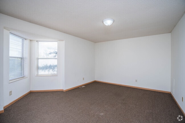 3BR, 2BA - 1,100SF - Primary Bedroom