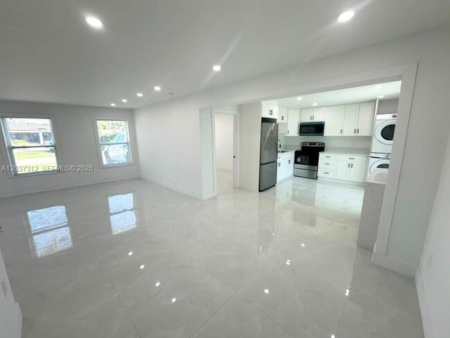 Photo - 1473 NE 30th Ct