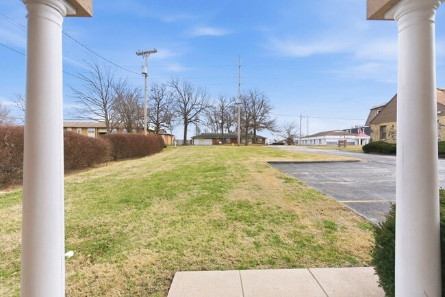 Photo - 2 Bedroom Townhome- Springfield