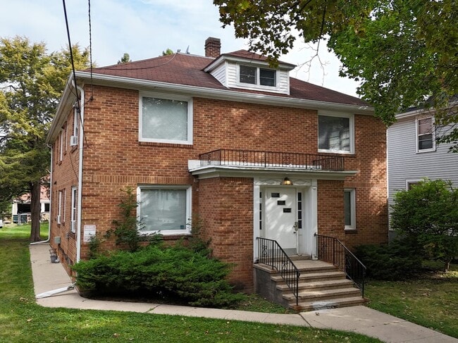 Photo - 1126 Vilas Ave