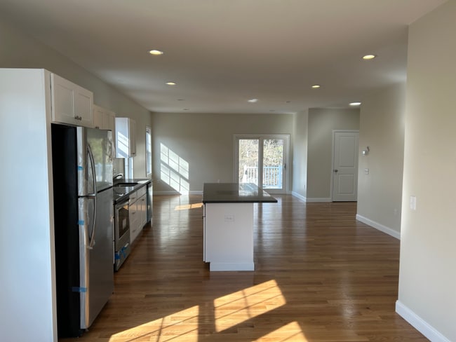 Photo - 12 Railroad Ave