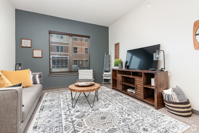 1BR, 1BA - 641SF - Sala de estar