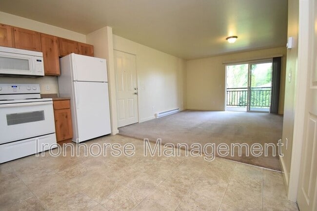 Photo - 807 W Villard St Unit #19