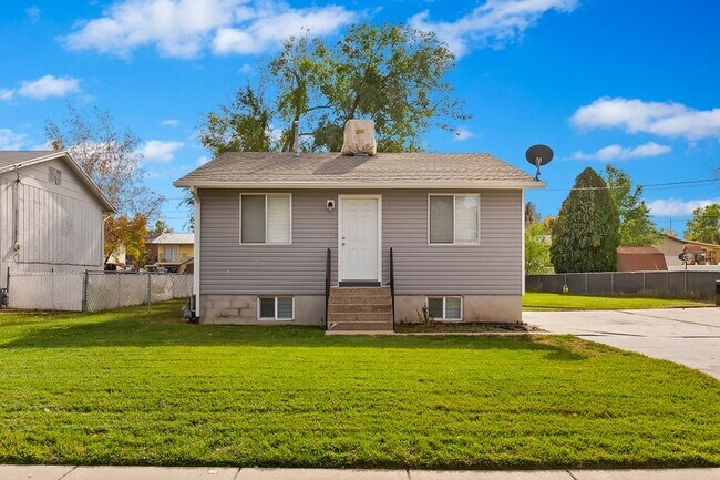 Building Photo - 429 W 5000 S Unit 1