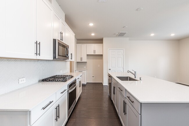 Photo - 3418 Avondale Vw Dr