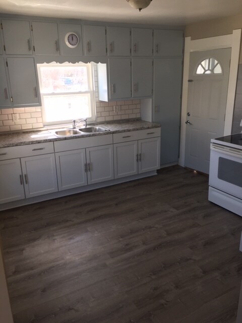 Photo - 1001 Summer St