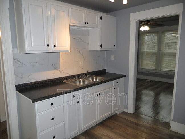 Photo - 191 Hampshire St Unit 1