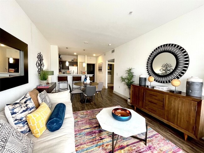 Building Photo - 2222 Smith St Unit 226