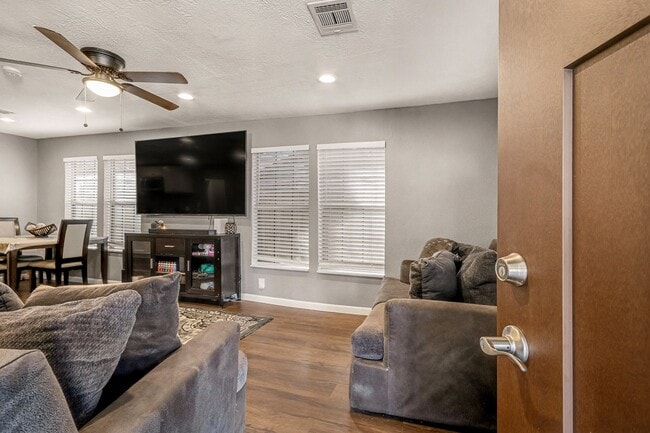 Photo - 234 E 1st St