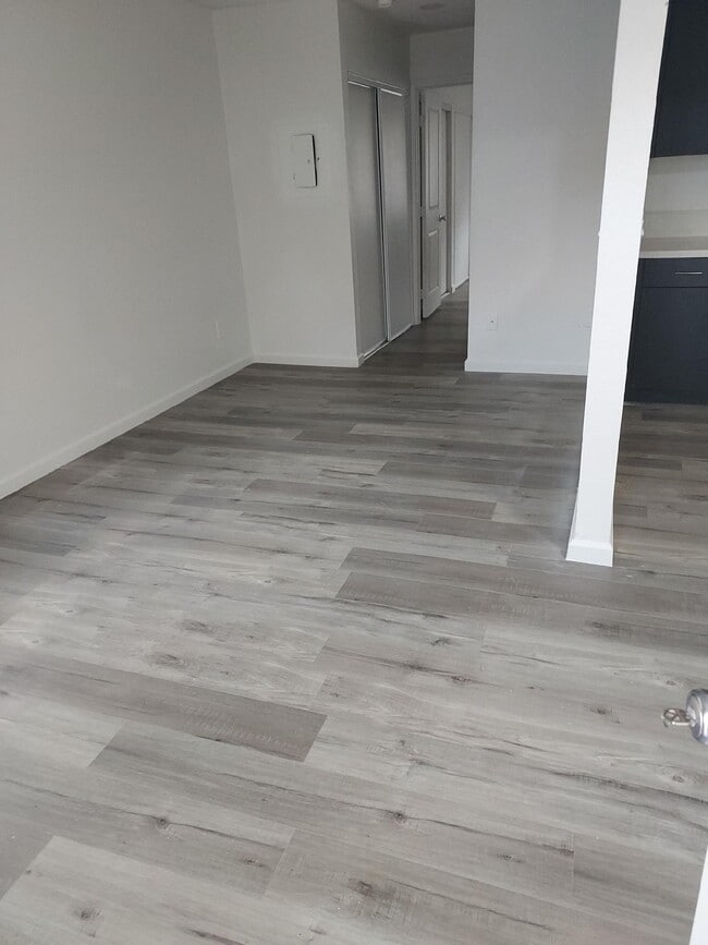 Photo - 320 N 23rd St Unidad 108