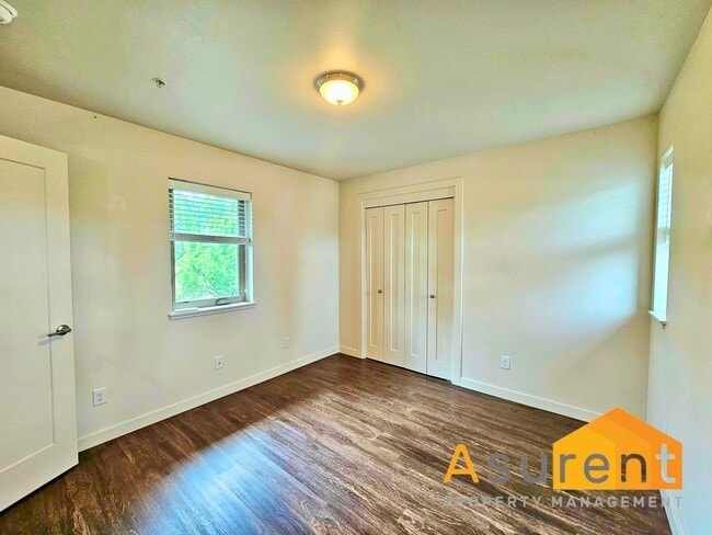 Photo - New Townhome close to downtown!