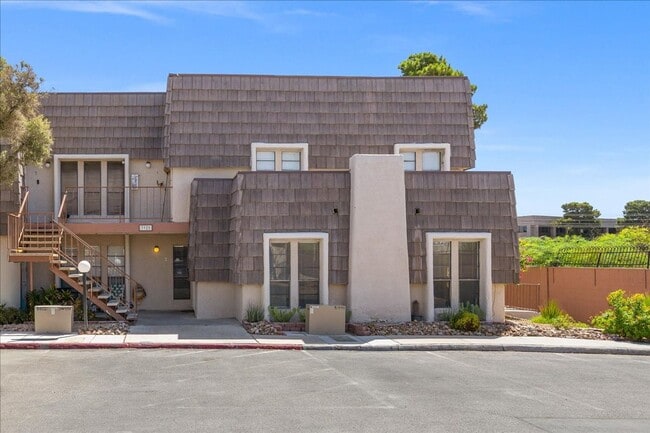 3925 Cambridge St Unidad 2