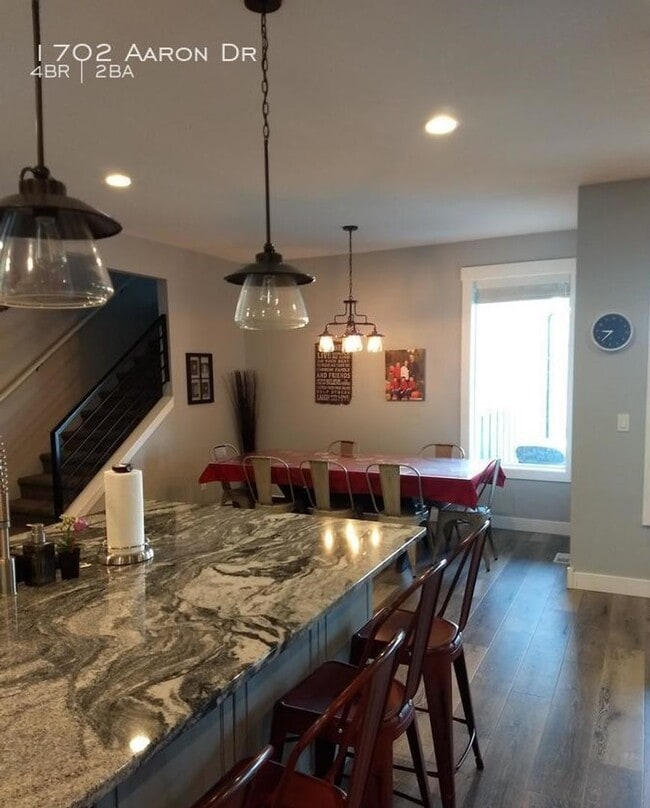 Photo - 1702 Aaron Dr