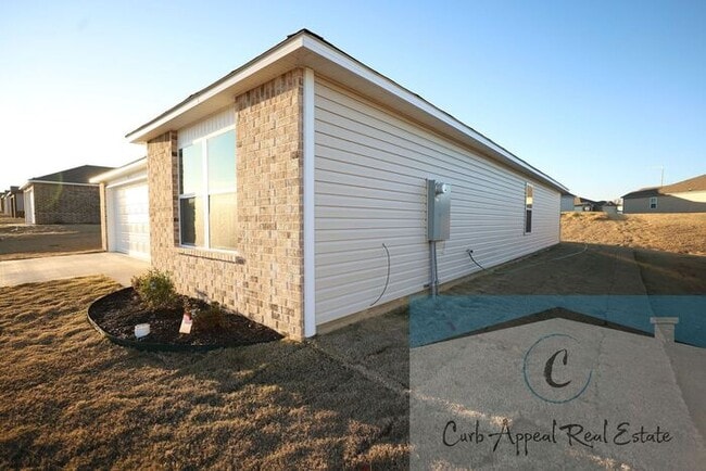 Photo - Move in special $800!! New construction in Jonesboro - beautiful 3 bed / 2 bath home - Nettleton!