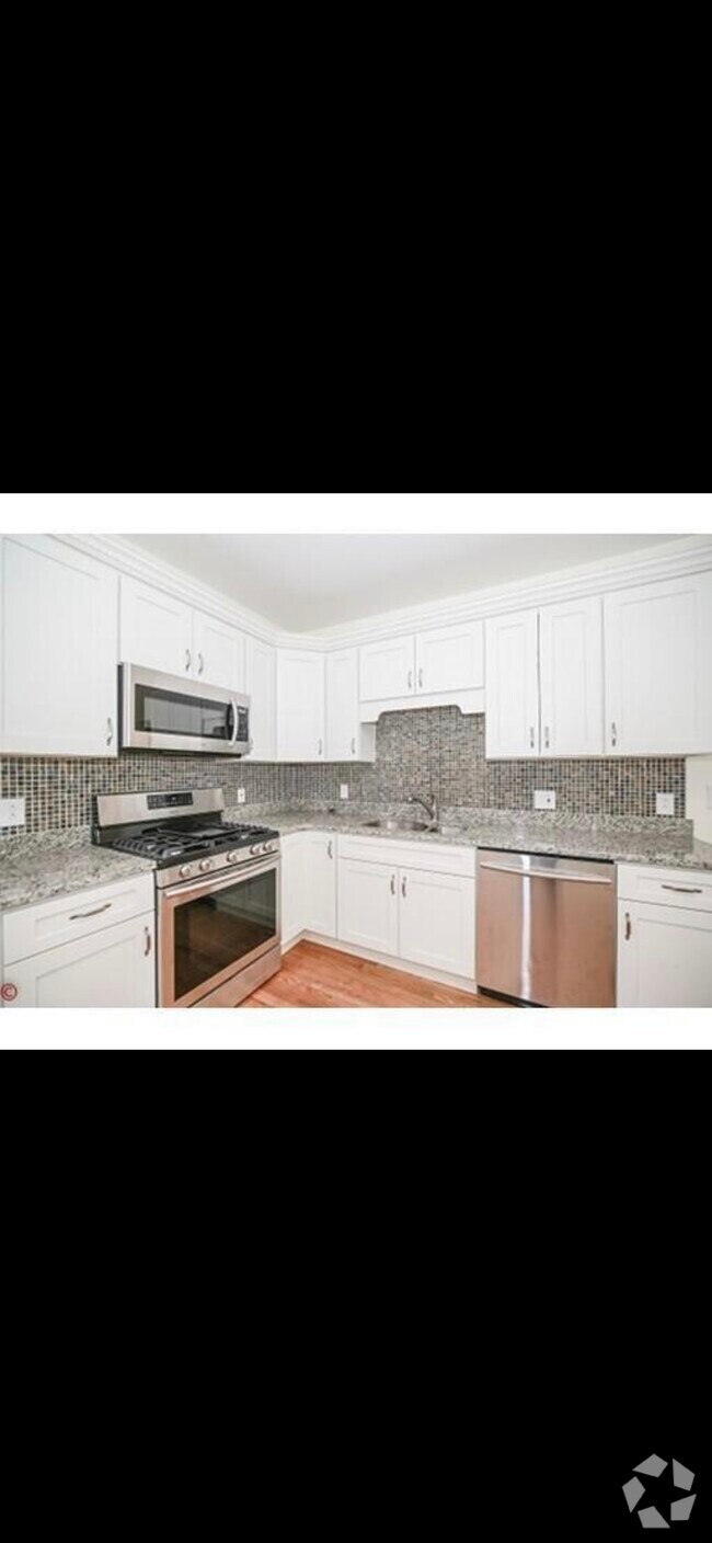 Building Photo - 370 Prospect St Rental