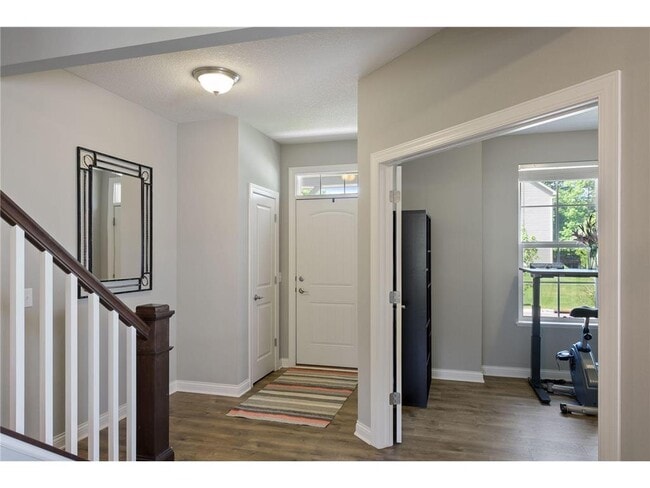 Photo - 5596 Orchard Cove