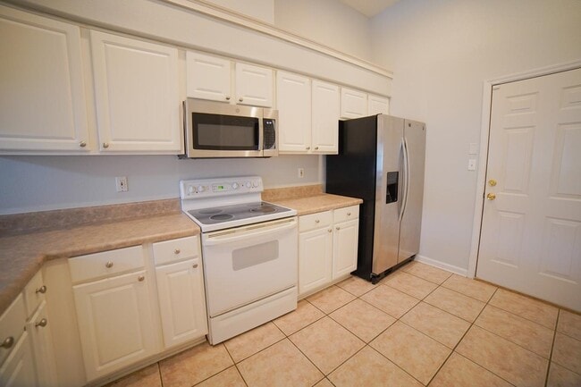 Photo - 1060 Kingdom Dr