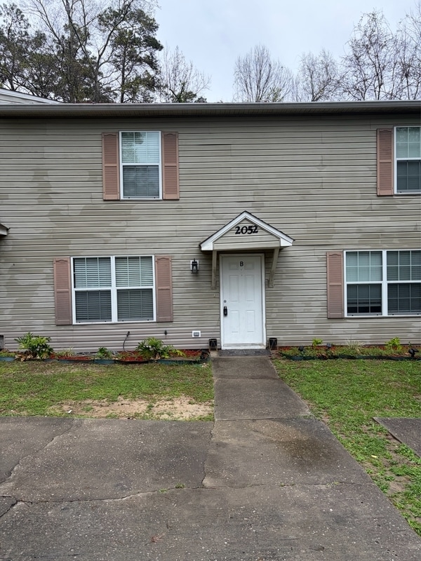 Photo - 2052 Darnell Cir