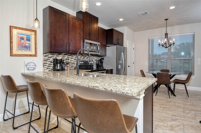 Photo - 565 Demarett Dr