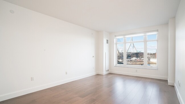 Photo - 100 Lovejoy Wharf Unit 4-H