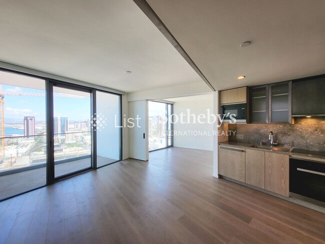 Photo - Koula #3303 | Honolulu, HI