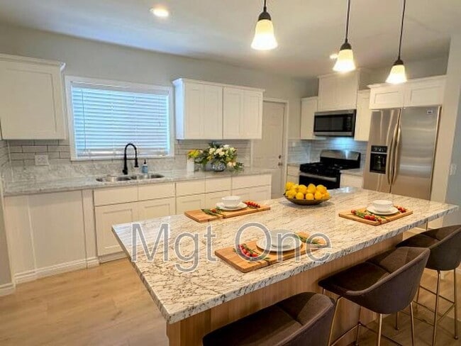 Photo - 17748 Barbee St