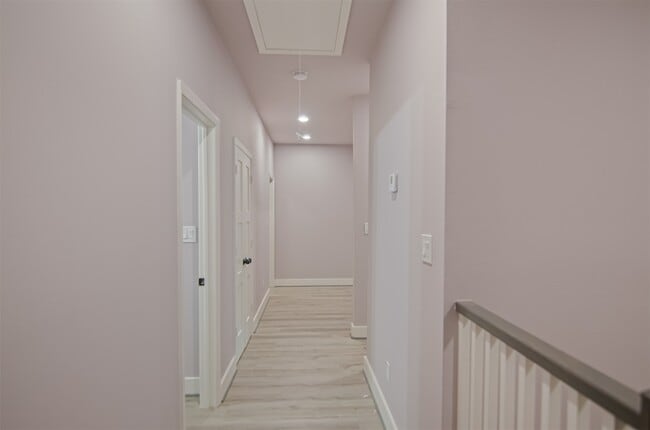 Building Photo - 12310 Glenview Dr