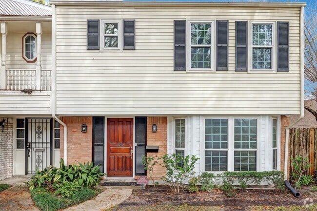 Building Photo - 12921 Trail Hollow Dr Unit 2921 Rental