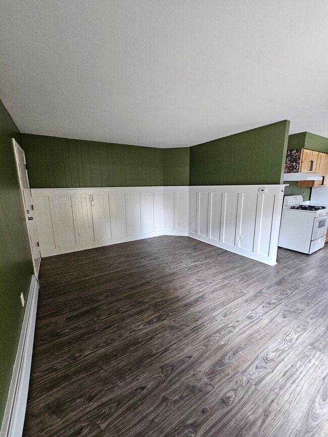 Photo - 2525 McKee Ave SW Apartments Unit 2