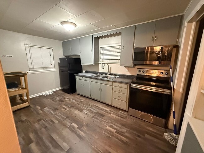 Photo - 861 N 11th St Unit 1