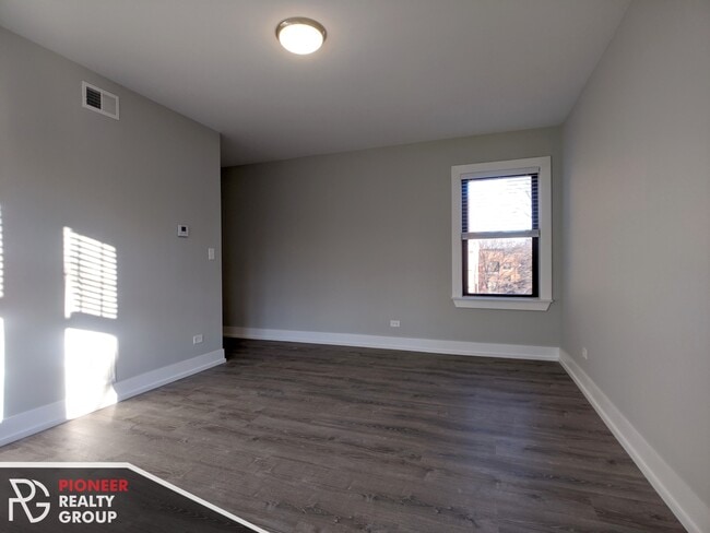 Photo - 1128 Maple Ave