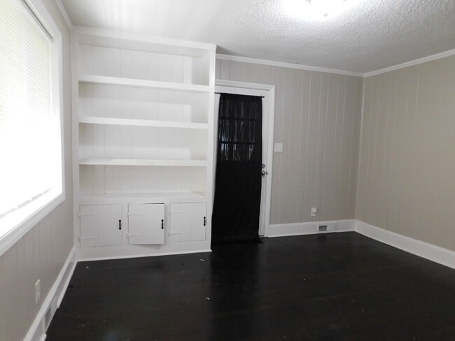 Photo - 411 Gray Dr