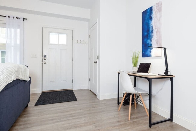 Photo - 128 Ashworth Ave Unit ID1333609P