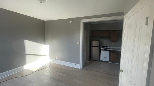 Photo - 101 North George St Unit Apt 3