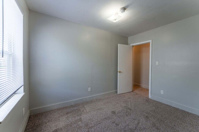 Photo - 1300 N 5th St