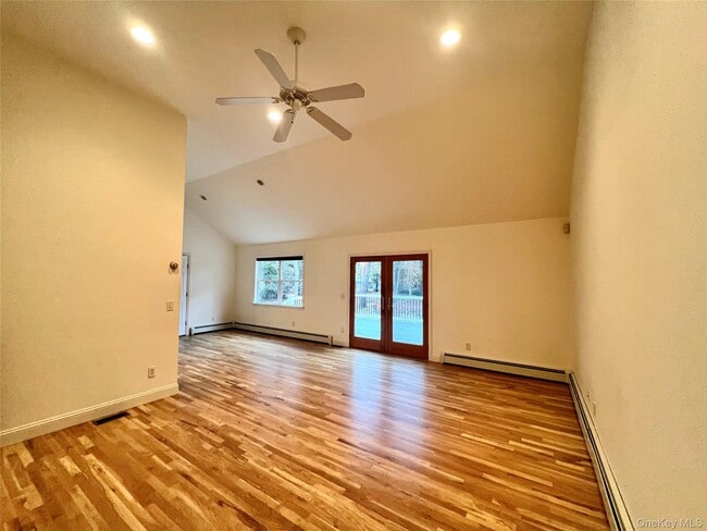 Photo - 7 Deborah Dr