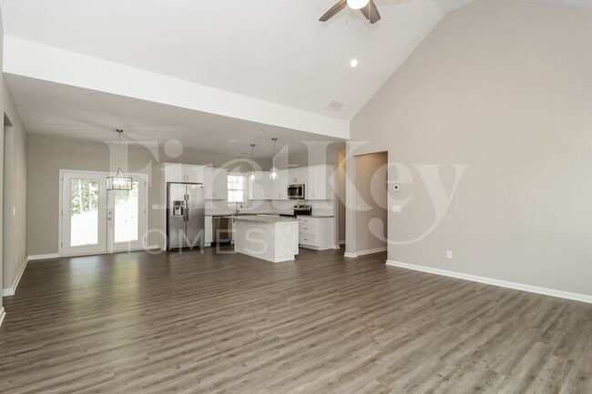 Photo - 724 Somersby Dr