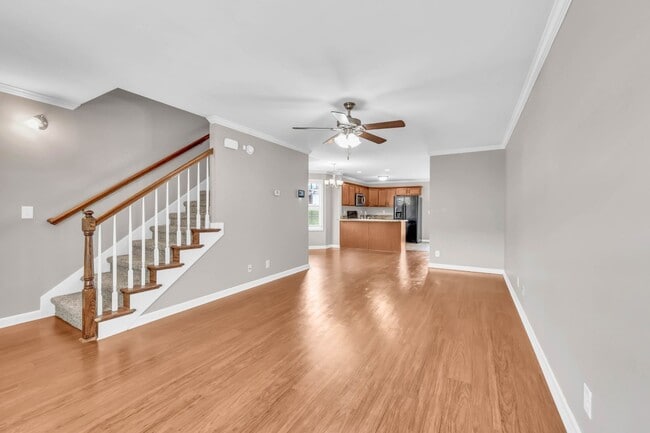 326 Sam Houston Cir