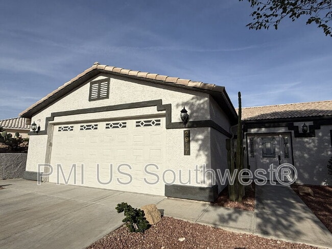 Photo - 2917 Desert Vista Dr