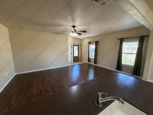 Photo - Beautiful 3 bedroom 2 bath